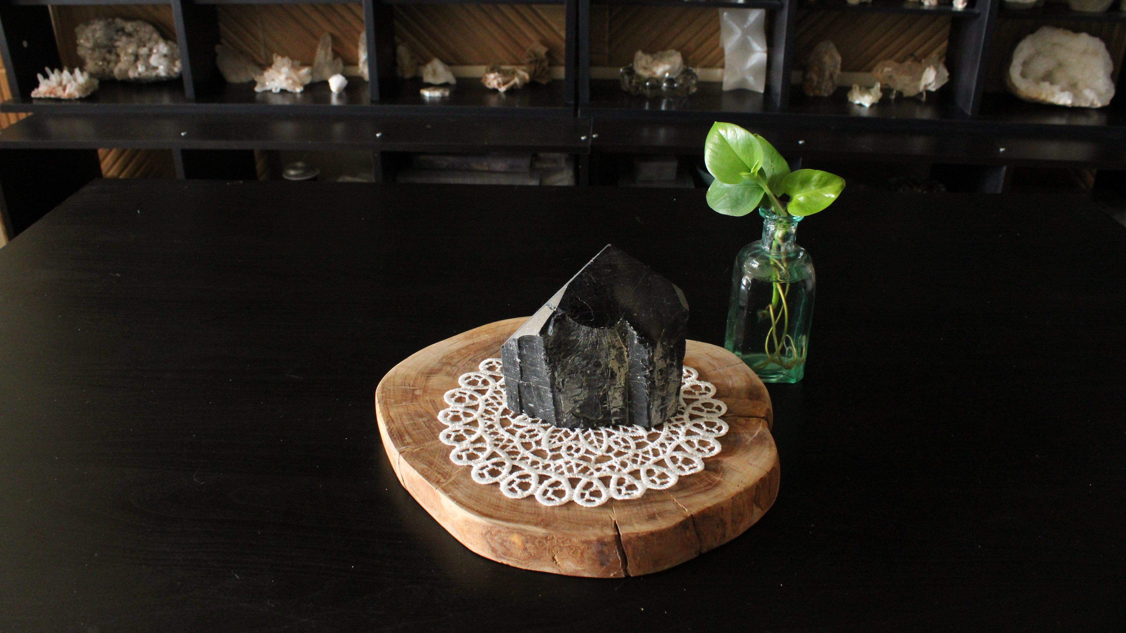 Statement Mahogany Obsidian Top Polished